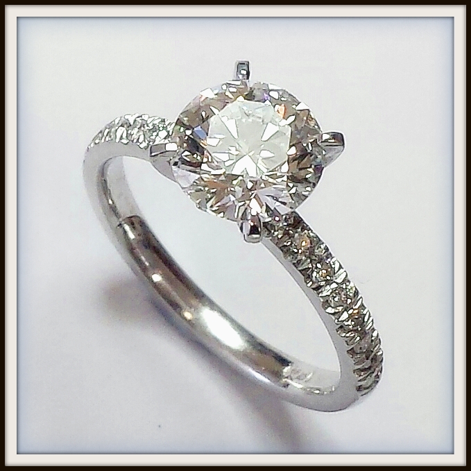 Flawless Diamond 18ct White Gold Diamond Engagement Ring Custom