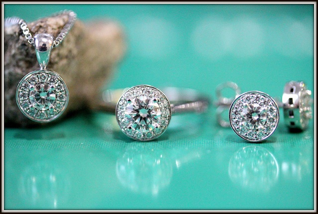18ct White Gold Diamond Custom Bridal Jewel Collection Torres Jewel co Melbourne
